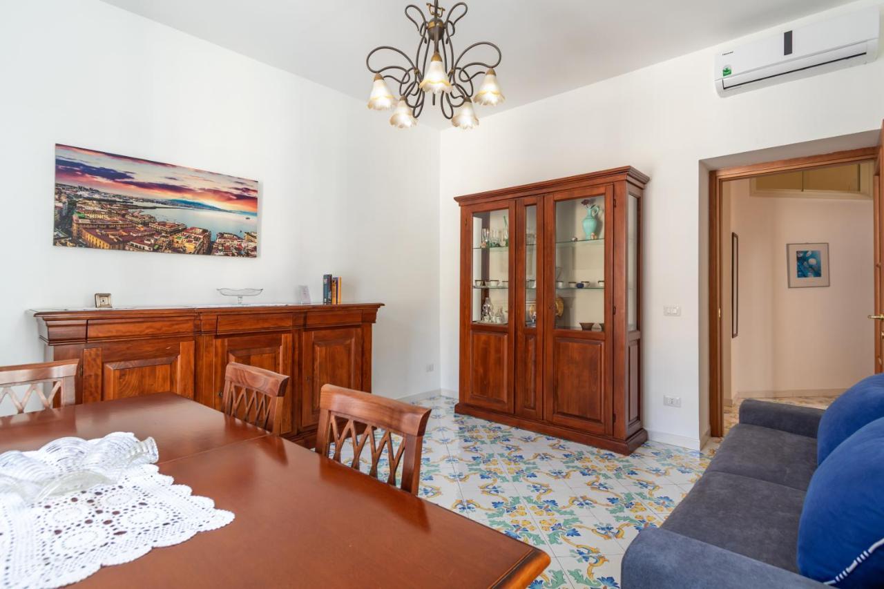 Comfy Apt 4 Sleeps Right In The Centre Sorrento Eksteriør billede